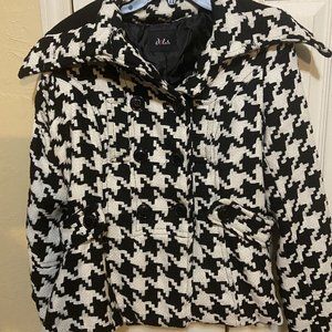 Dots Brand Coat Black and White, Size Women's Medium (NWOT/Great Condition!)
